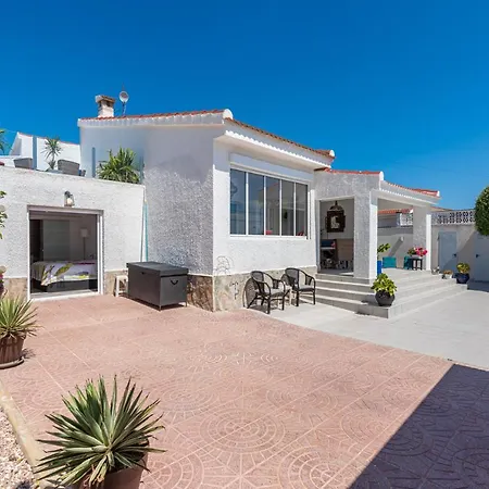 Villa Charming In For 7 Persons