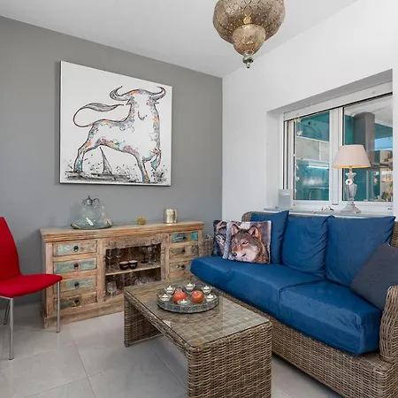 Villa Charming In For 7 Persons