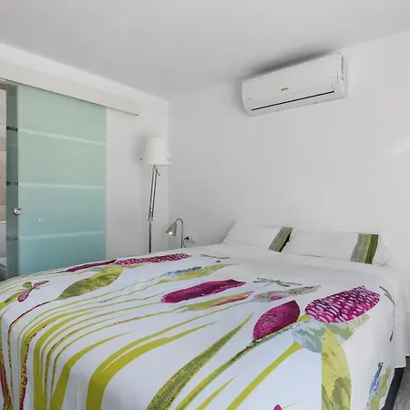 Charming In For 7 Persons Villa