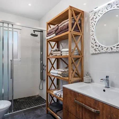 Villa Charming In For 7 Persons